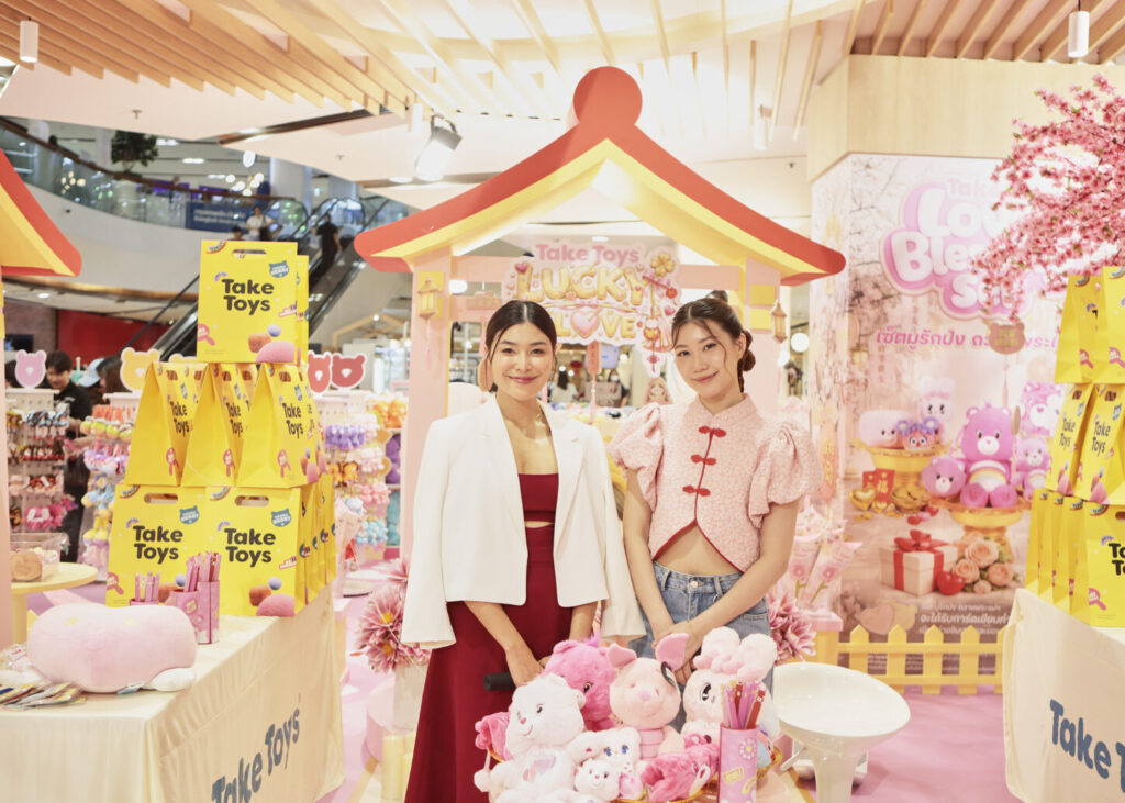 คุณอักษร และหมอนก Bird Eye View (2) (1)