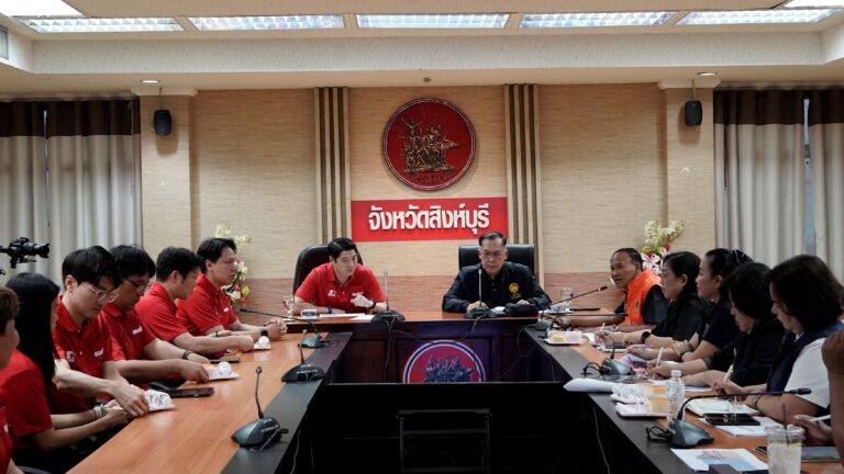 แม็คโครผนึกกำลังภาครัฐ-เอกชน-ท้องถิ่น ร่วมขับเคลื่อนฟื้นฟูชุมชนหลังน้ำลด (6) (1)